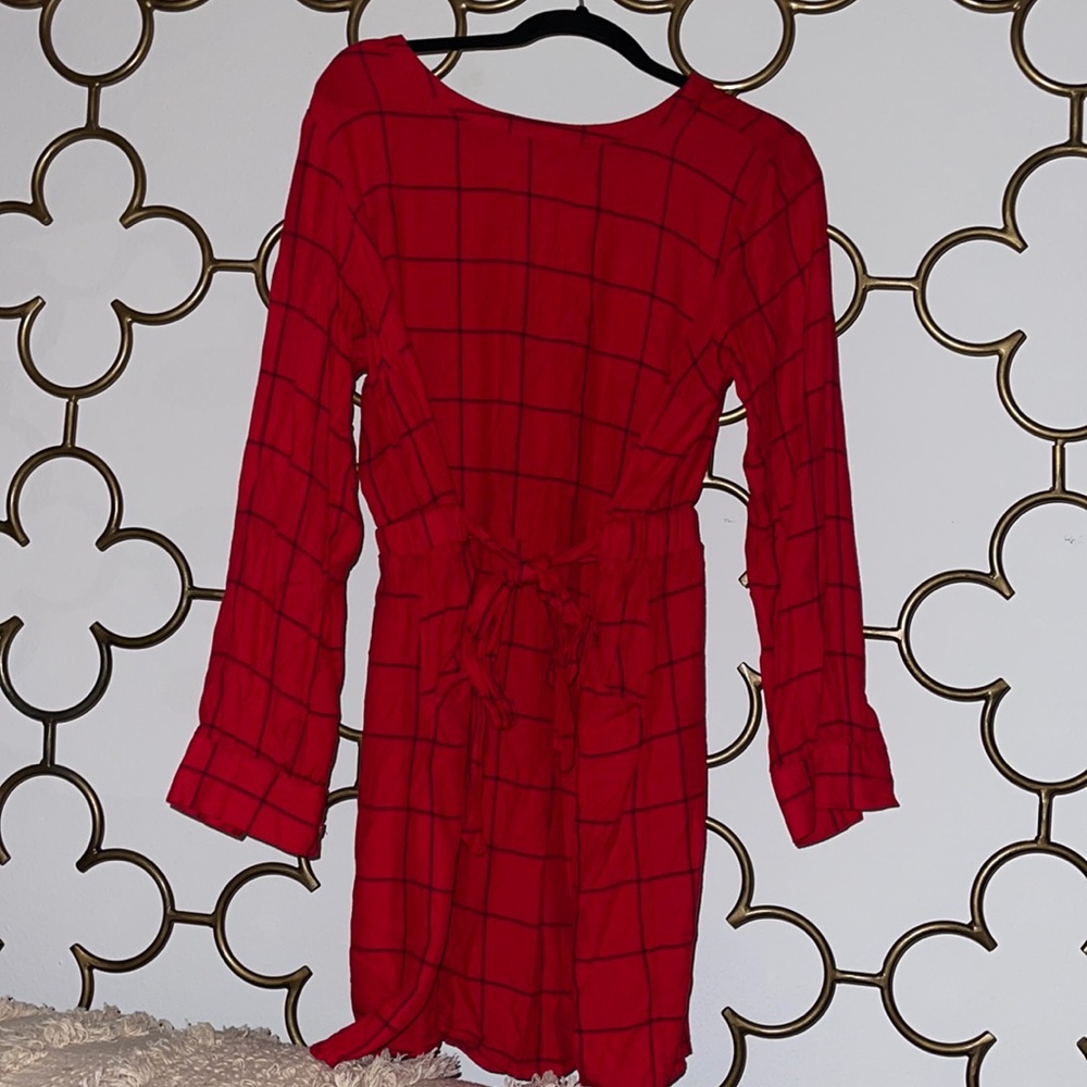 Red dress (casual)